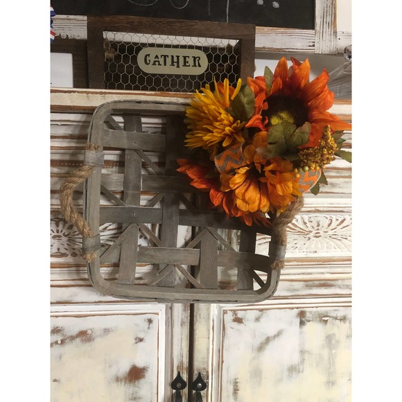 Tobacco Basket Wreath, Fall Wreath, Fall Decor - Picture 3 of 4